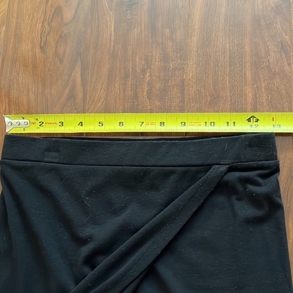 ⭐️3/$15 Asymmetric slit skirt - Picture 4 of 5